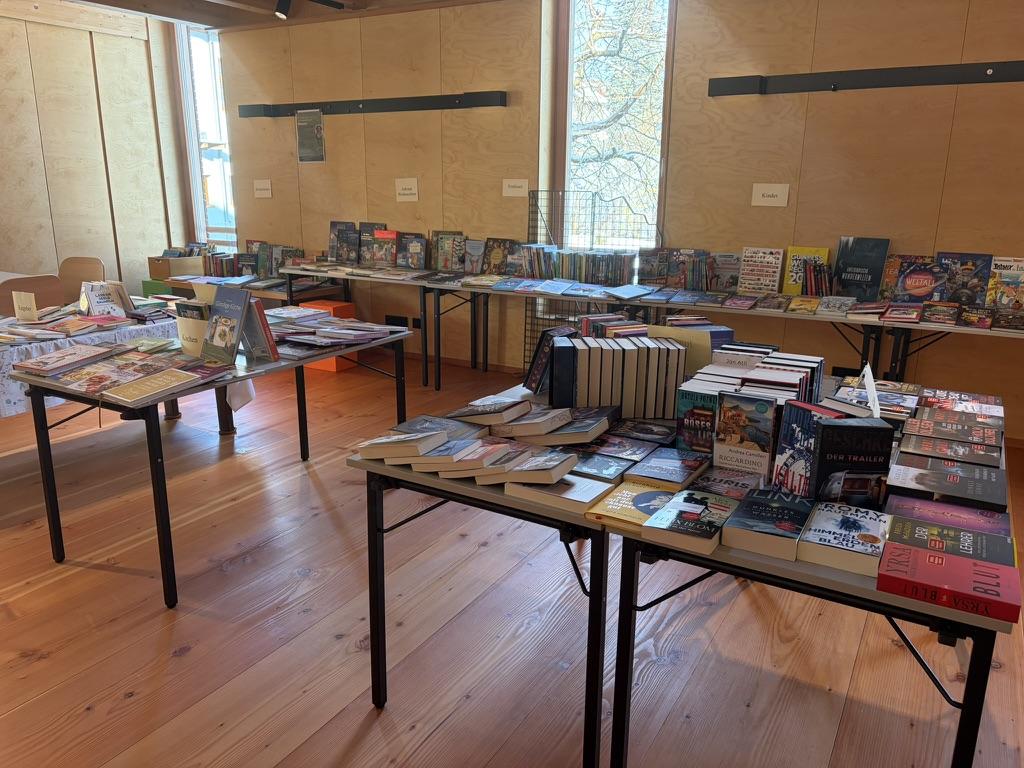 Buchausstellung im Pfarrheim